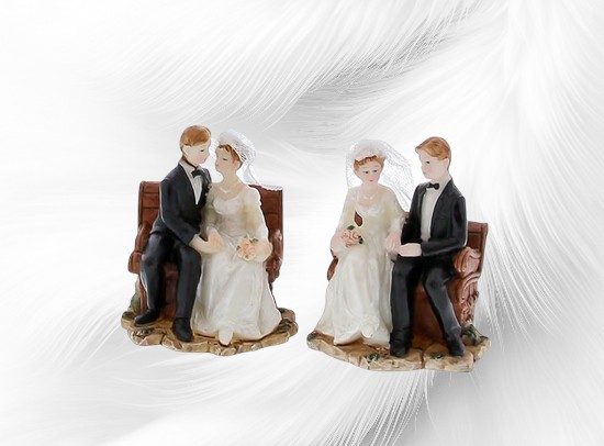 Figurine couple de mariés sur banc - Petit modèle